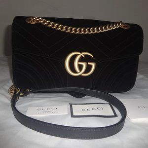 NEW GUCCI Small Marmont Velvet Shoulder Bag NEVER BEEN USED